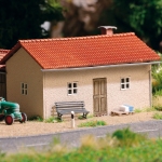 Busch 1898 - H0 - Werkstatt mit Schuppen